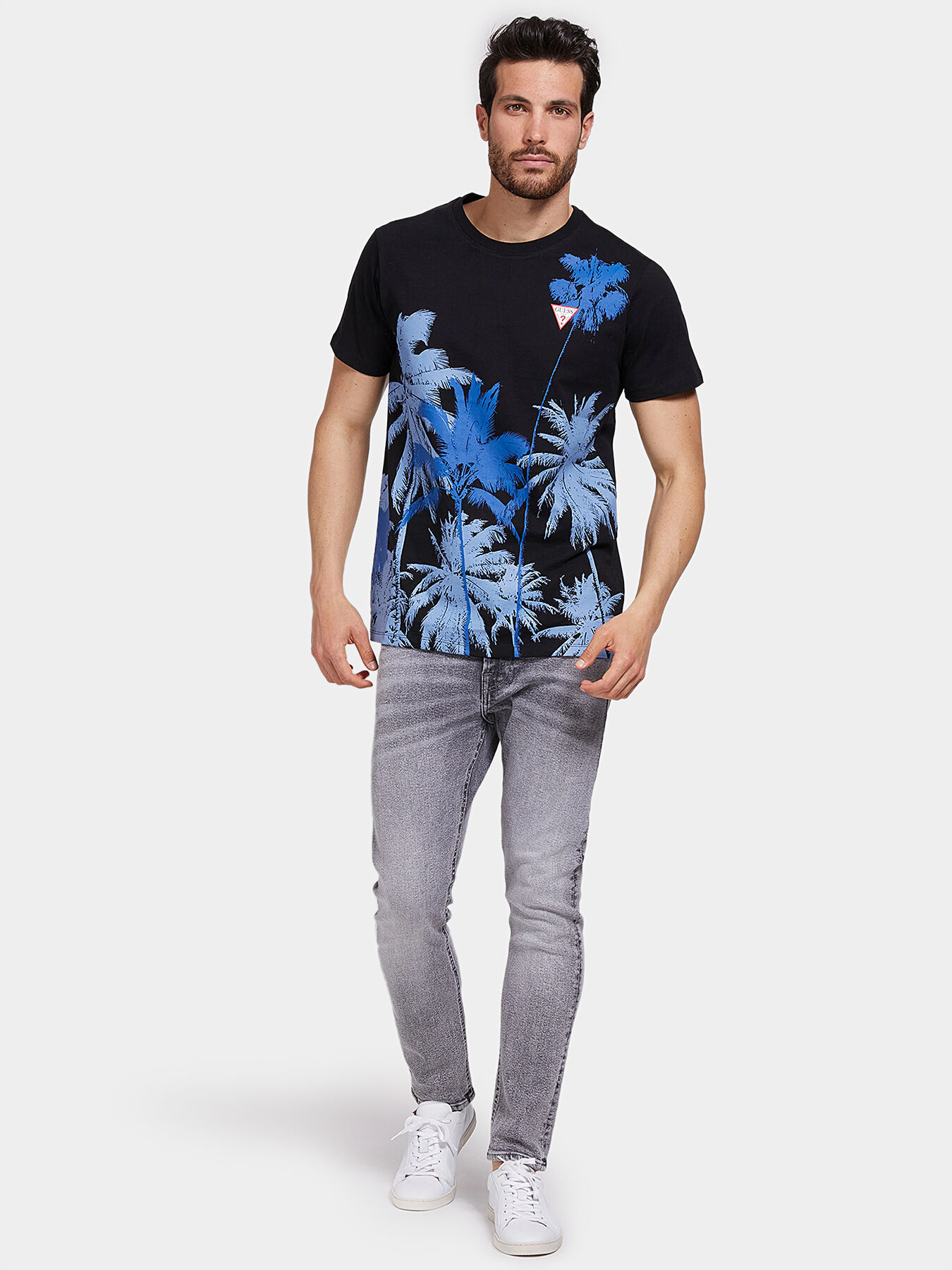 Black t-shirt with tropical print brand 