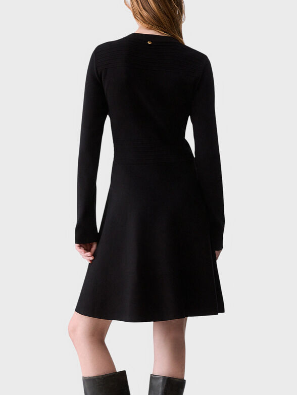 Long-sleeved knit dress - 2