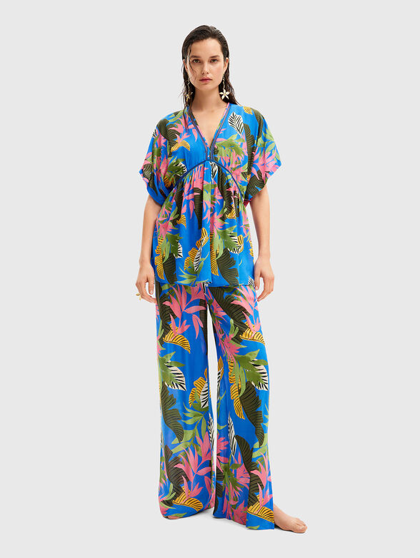 Beach dress with tropical print - 6