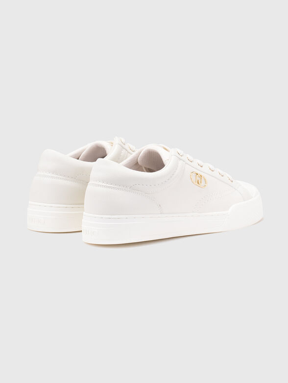Sneakers with a logo detail - 3