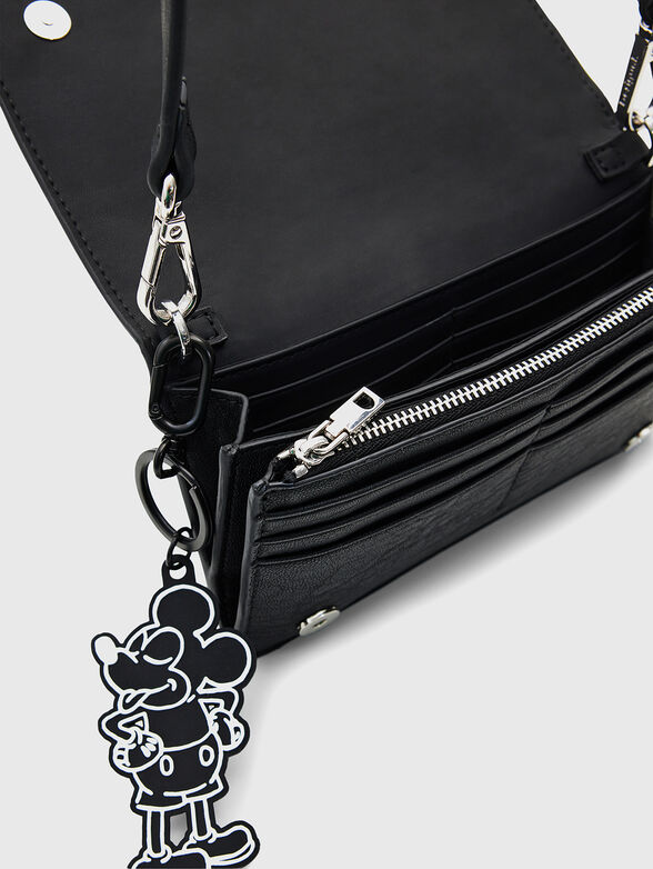 Purse with removable shoulder strap - 4