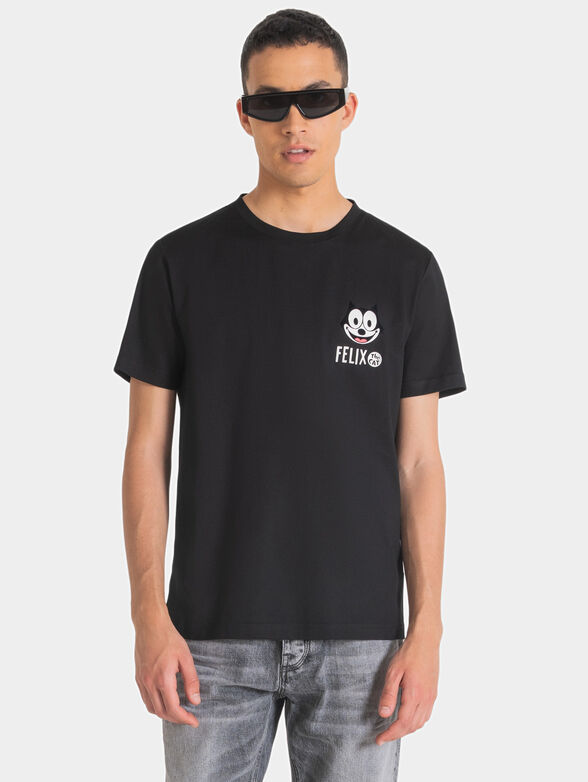 Black T-shirt with accent print - 1