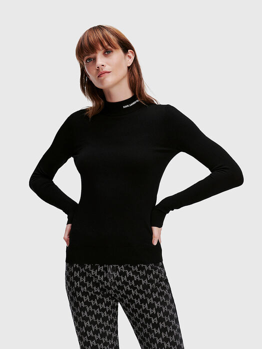 Black sweater with logo embroidery