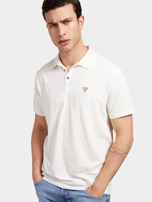 Polo-shirt with logo patch