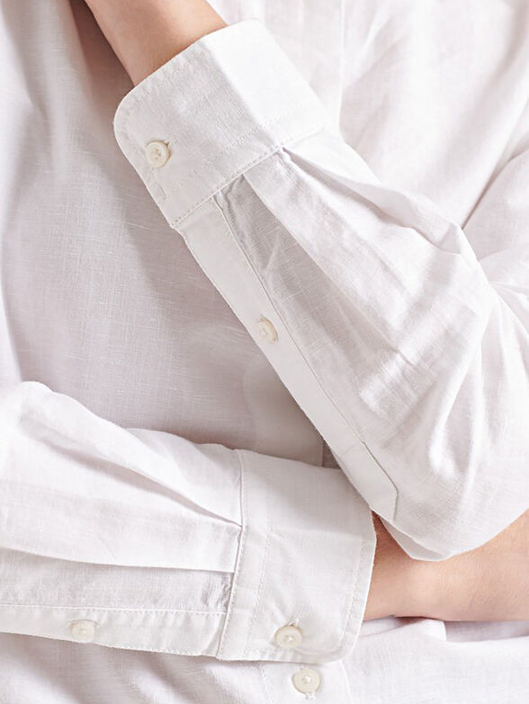 Linen shirt with long sleeves  - 6