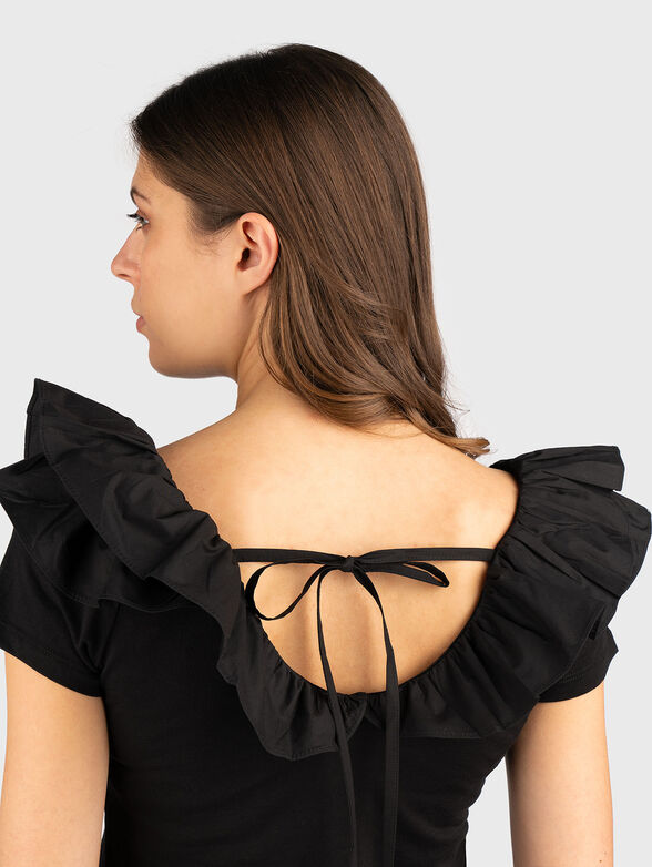 Cotton T-shirt with accent neckline - 3