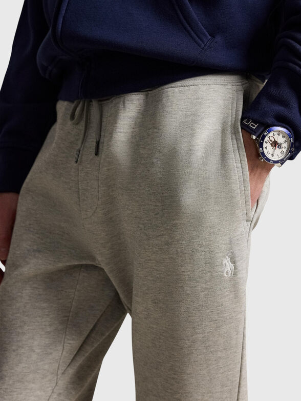 Sports trousers with embroidered logo - 3