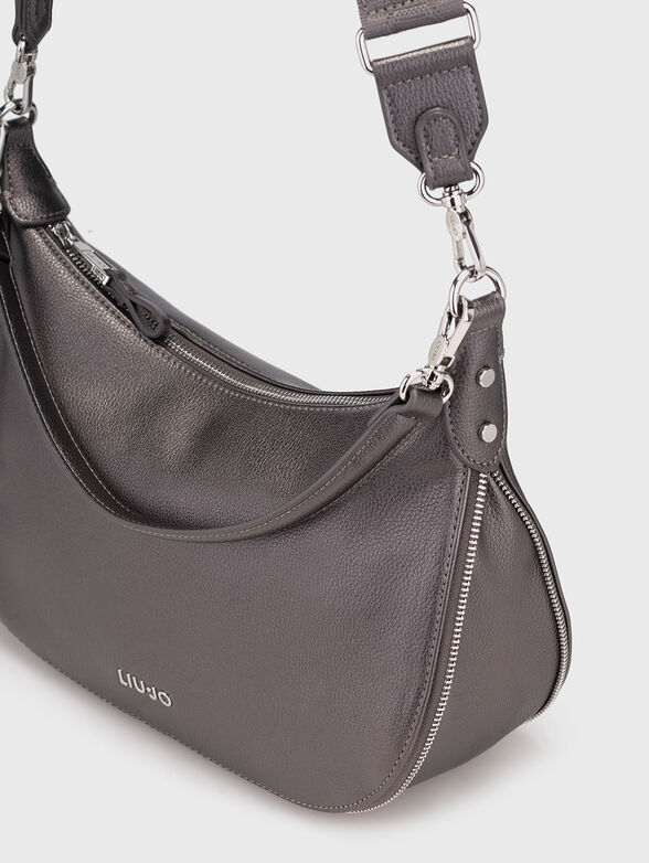 Crossbody bag with short handle - 5