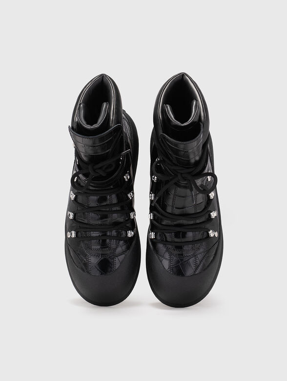 Black croc-effect boots - 6