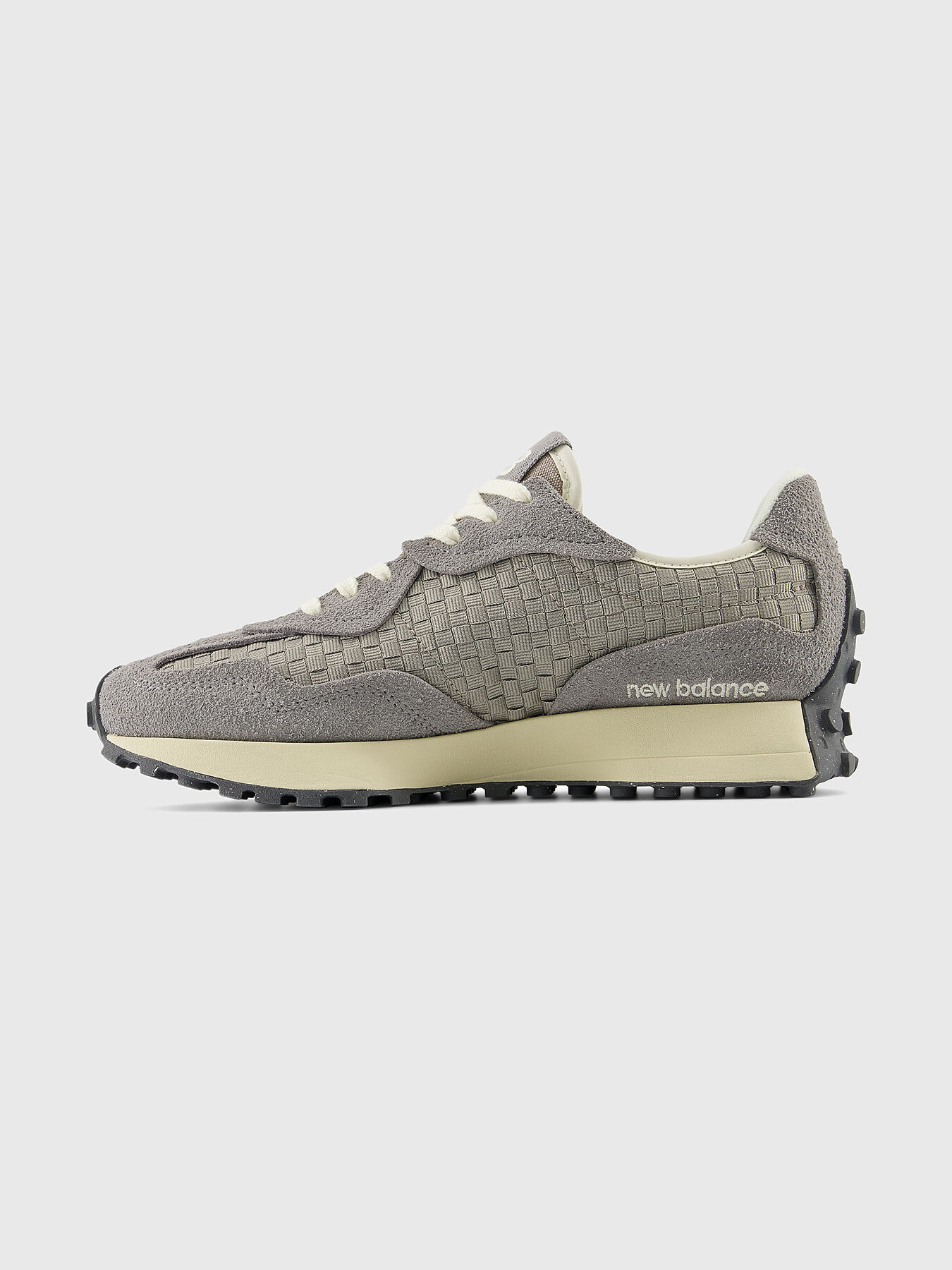 327 sneakers brand New Balance — Globalbrandsstore.com/en