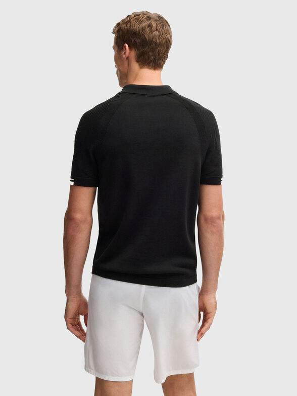 Short sleeved polo shirt with zip - 3