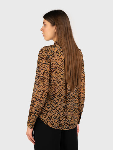 Long sleeve shirt with animal print - 2