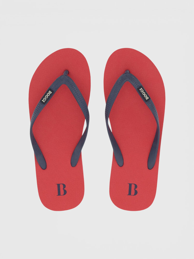 Beach slippers with a logo detail - 3