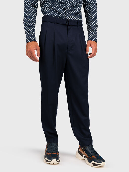 Dark blue trousers with belt
