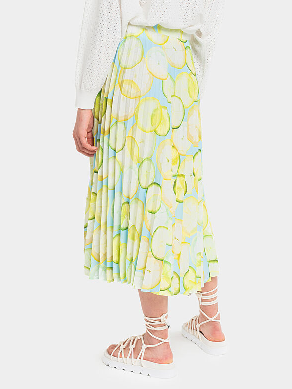 Pleated skirt with accent print - 2