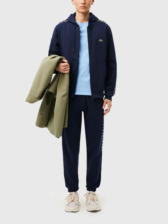 Light blue t-shirt with contrast logo detail - 2