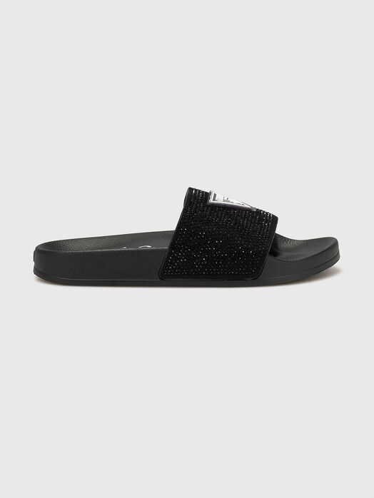 Beach slippers with rhinestones
