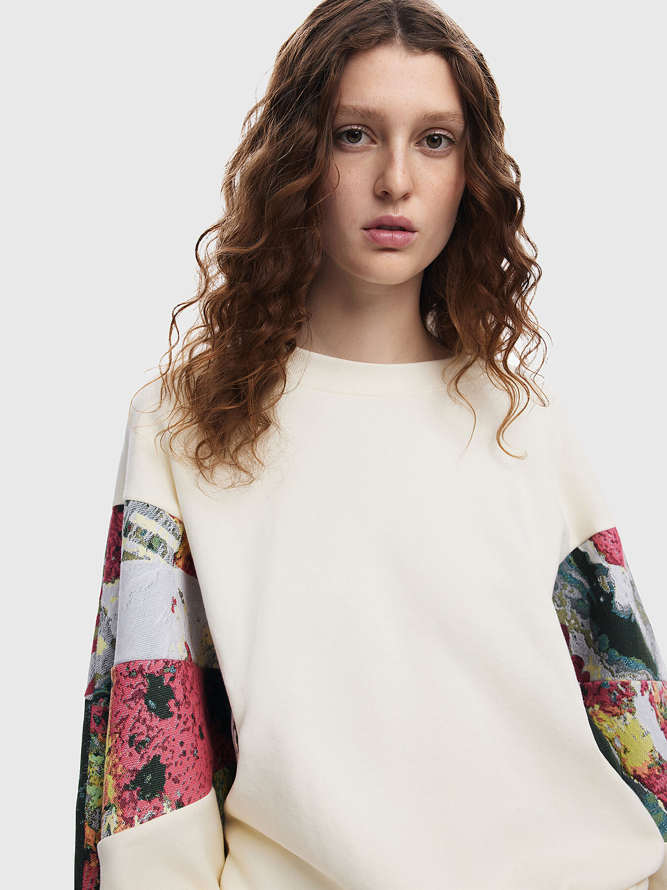 デシグアル Desigual M.Christian Lacroix 花柄 ショートギャザーブラウス （ホワイト） D24WWCW08-1000FW24(1).jpg?sw=