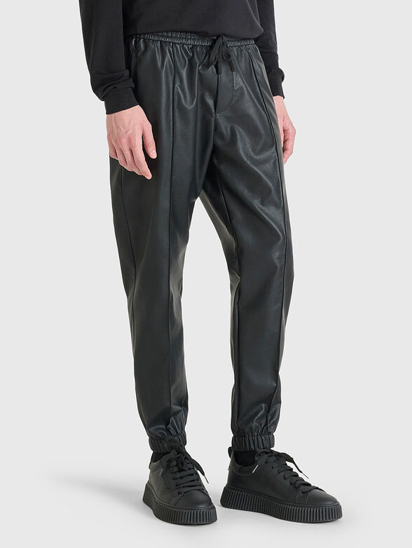 NATE faux leather pants with elastic waist - 3