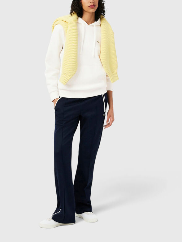White hooded sweatshirt - 2