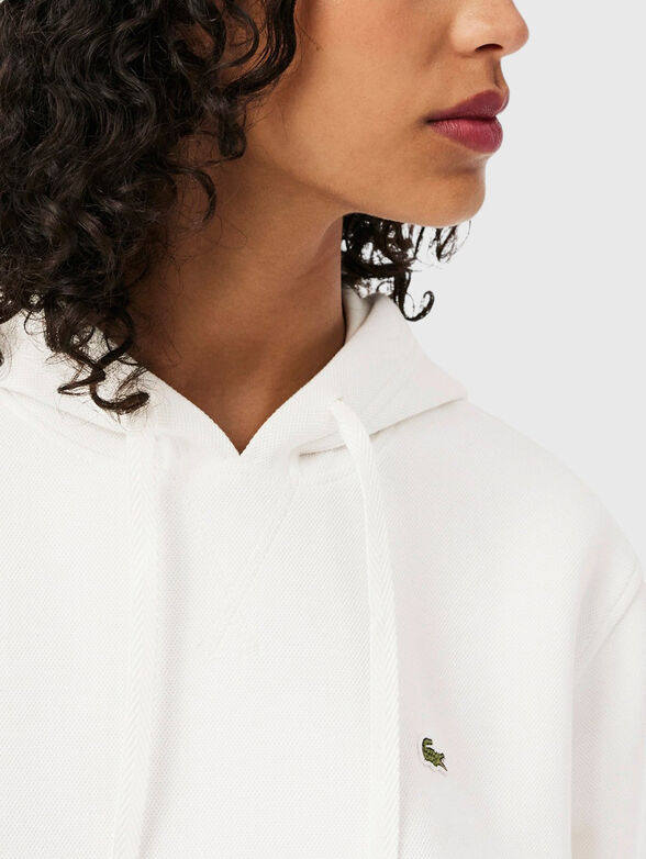 White hooded sweatshirt - 4