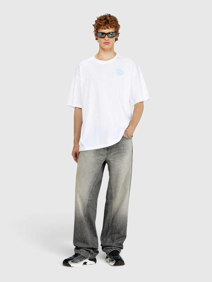 Cotton T-shirt with a round neckline - 3