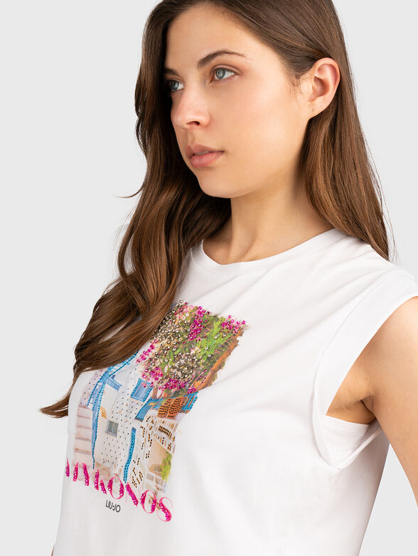 Sleeveless T-shirt with print - 4