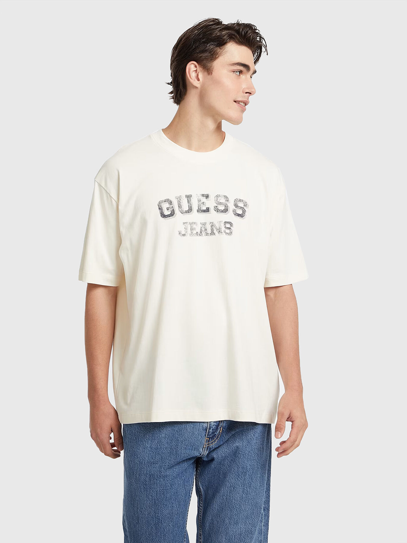 Oversized T shirt with vintage print brand GUESS JEANS Globalbrandsstore en