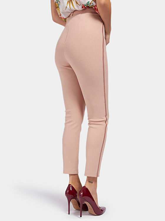 Скини панталон DORA в розов цвят - 2
