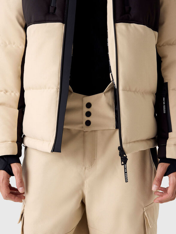 Ski jacket with contrasting details - 5