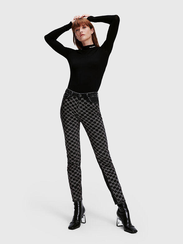 Black sweater with logo embroidery - 2