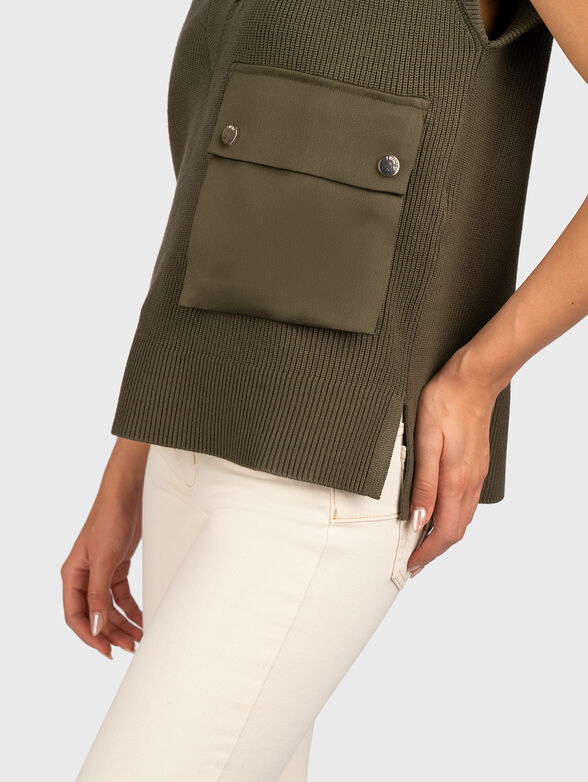 V-neck sleeveless sweater - 4