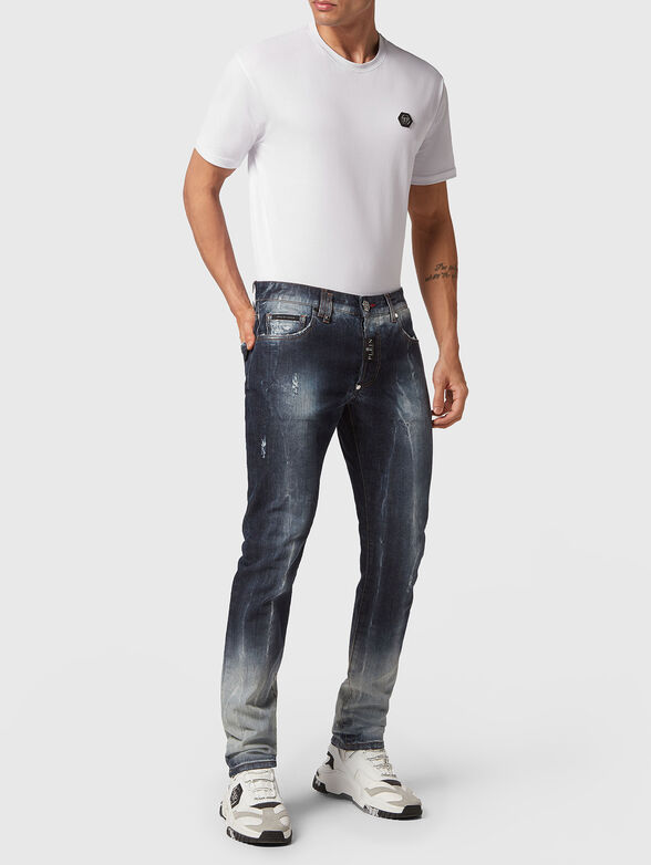 Distressed straight fit jeans - 3
