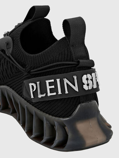 Sports shoes with logo detail - 3