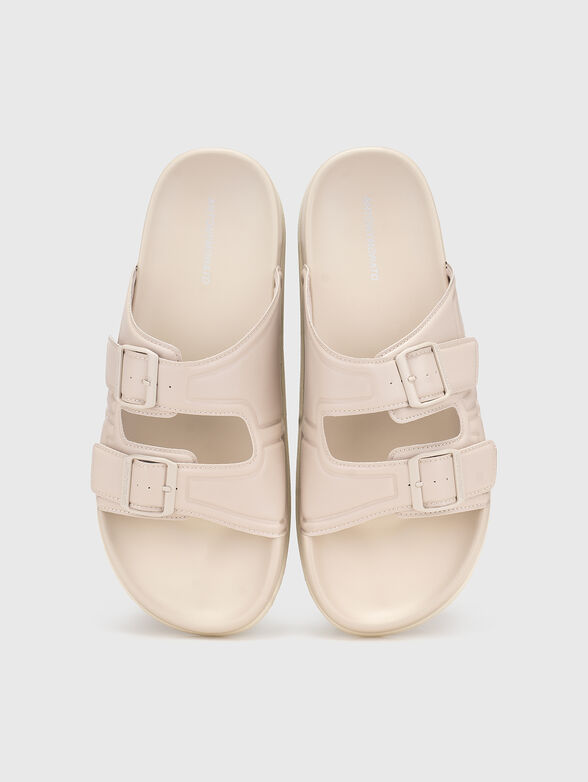 DAVEN slippers in black - 6