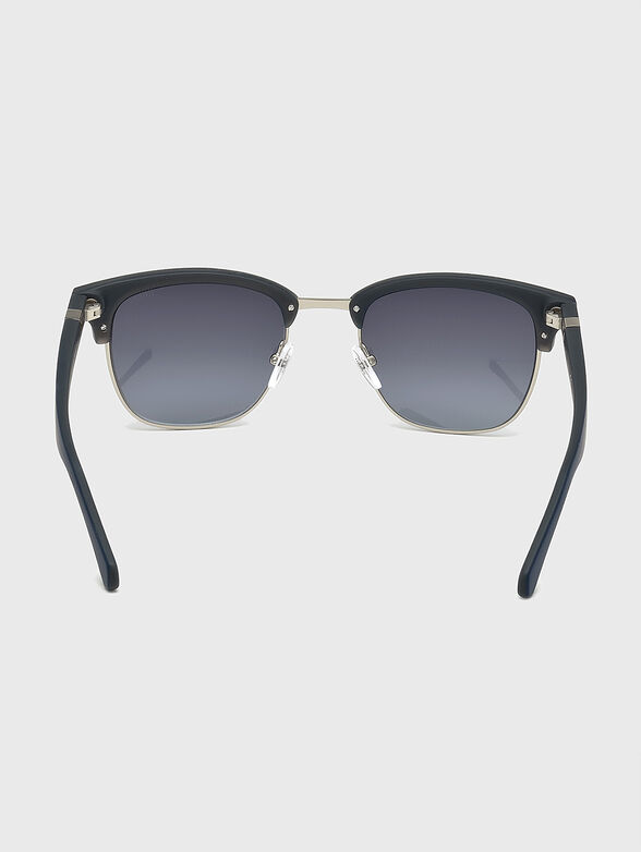 Sunglasses with logo - 4
