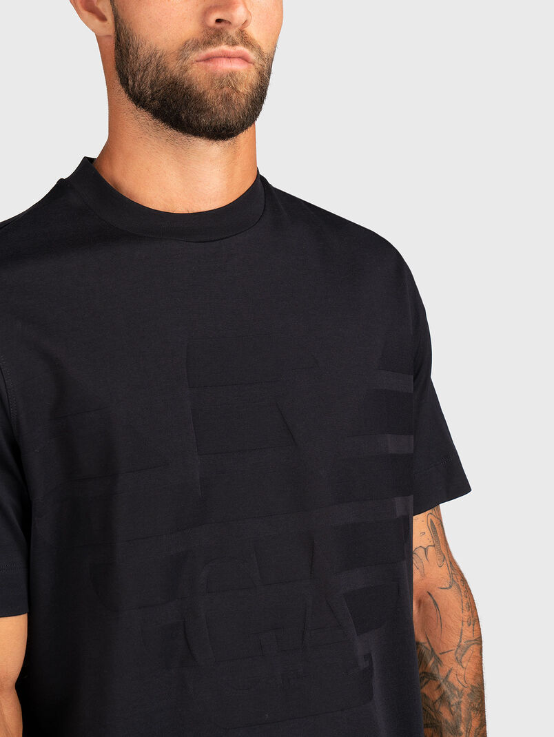 White T-shirt with oval neckline - 3