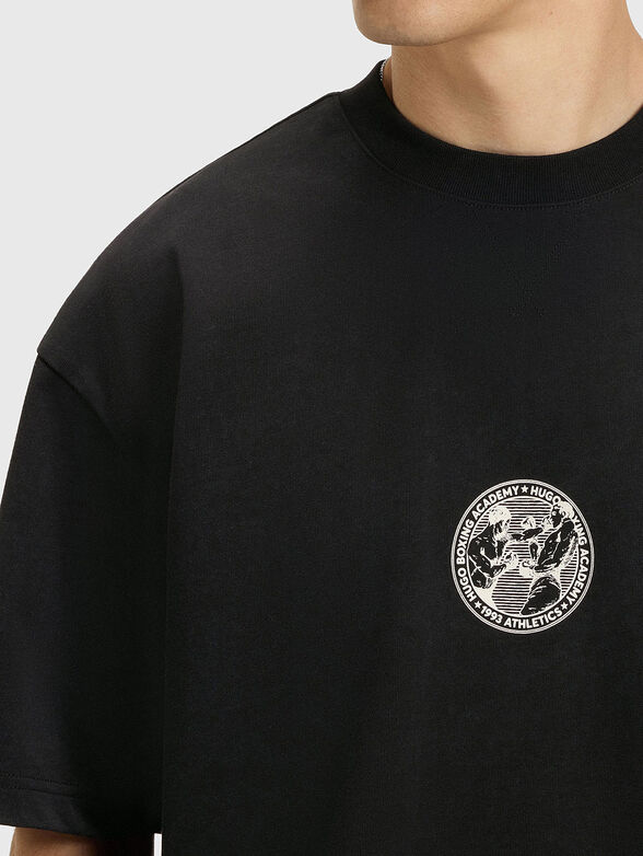 Oversized T-shirt with accent back - 4