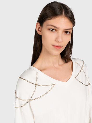 Sweatshirt with jewel chains - 3