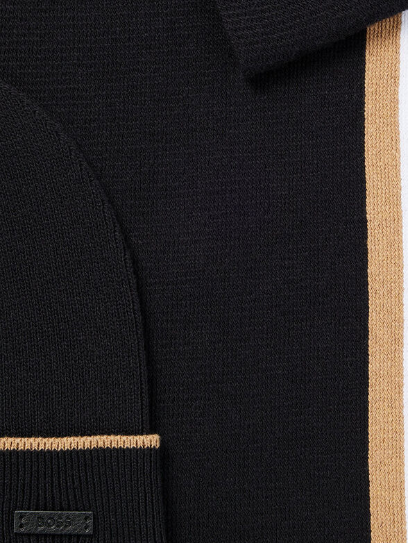 Set of scarf and hat with contrasting stripes set  - 3