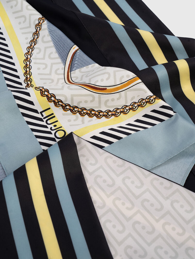 Scarf with animal print - 3