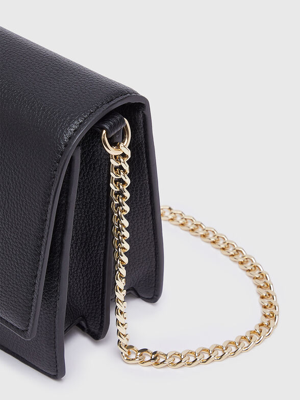 Small crossbody with gold chain strap - 6