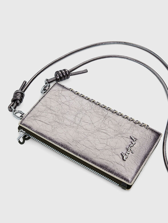 Phone case with logo accent - 6