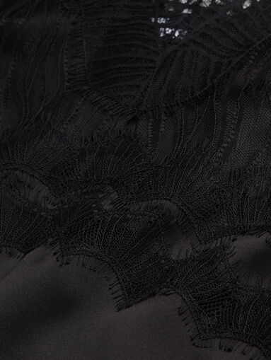 Lace midi dress in black  - 5