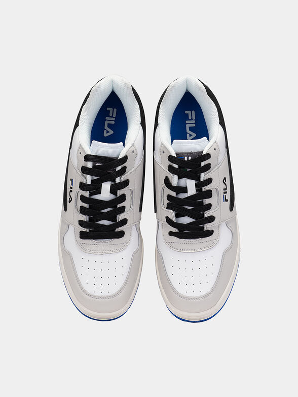 ARCADE CB leather sneakers with blue accents - 6