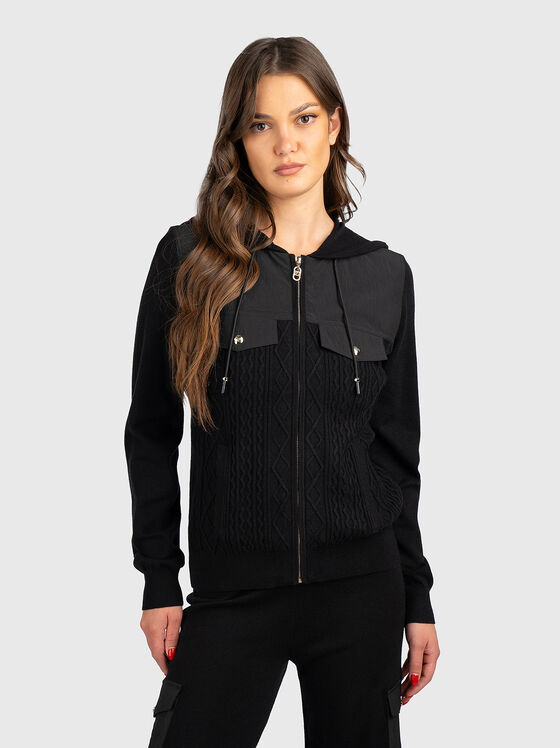 Жилетка с контрастни текстури  - 1