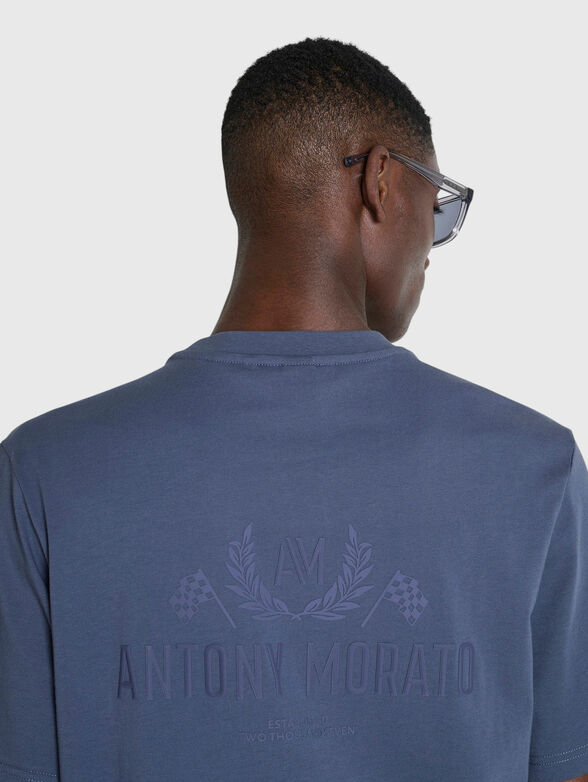 Cotton T-shirt with a design on the back - 3