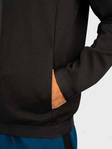 Sweatshirt with classic collar - 5