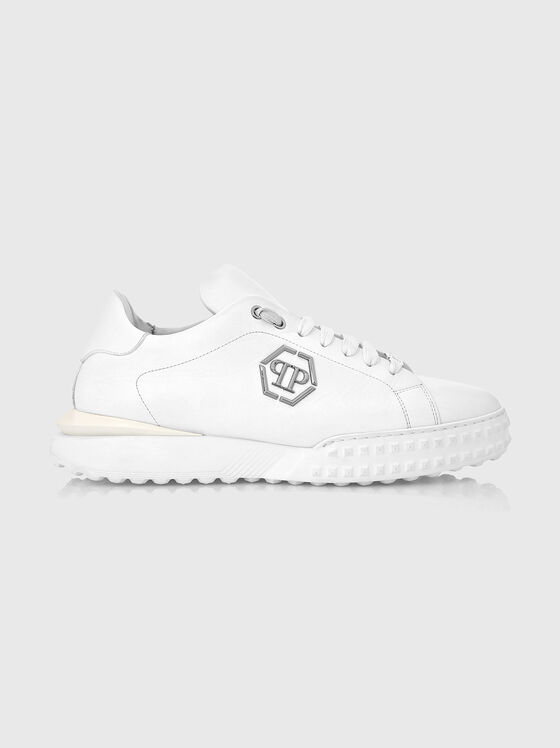 Спортни обувки в бял цвят с лого акцент  - 1