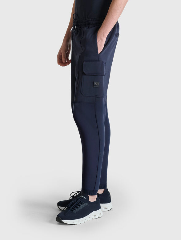 Sports pants with accent pockets - 3